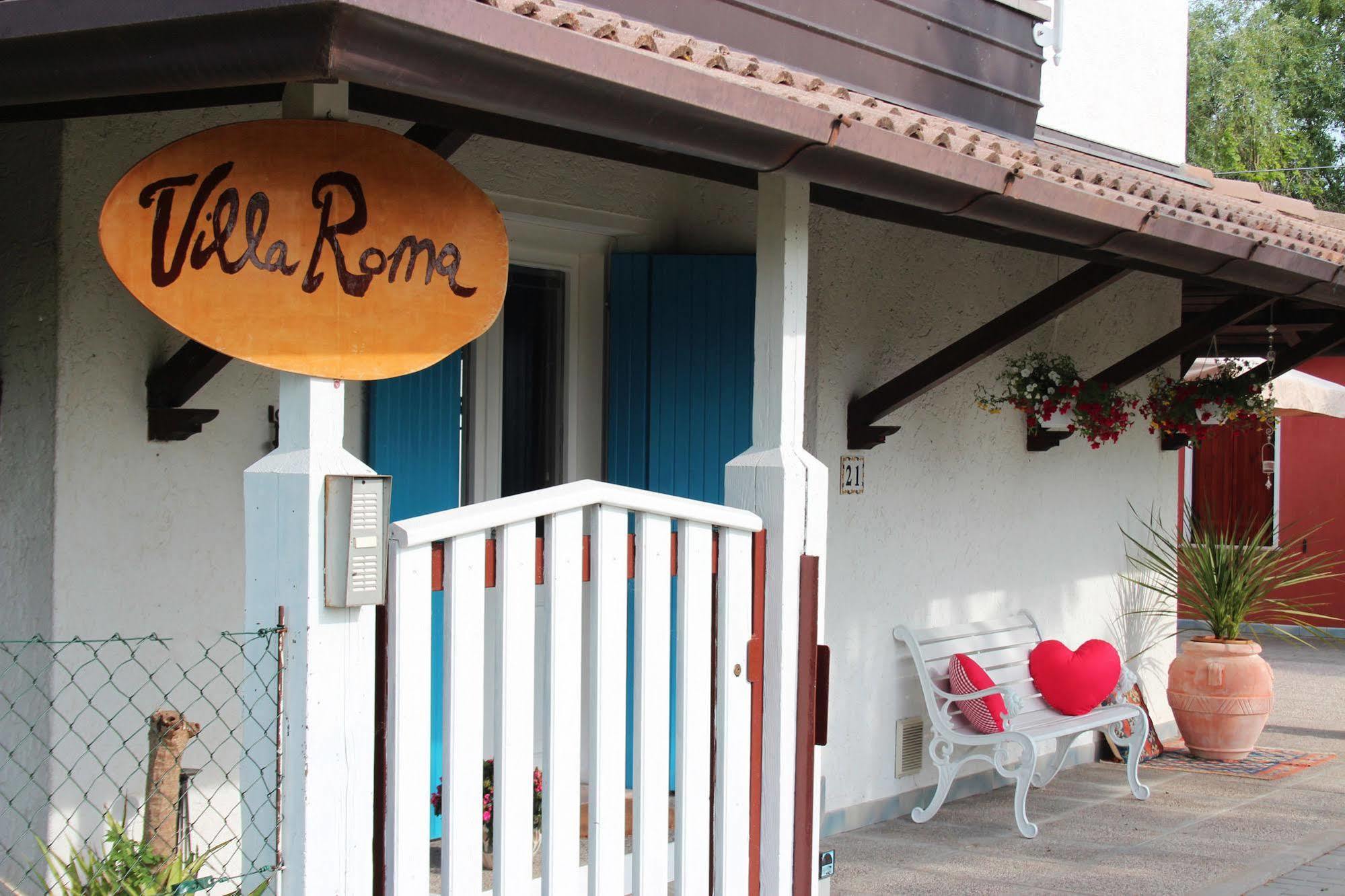 Villa Roma Holidays 耶索洛 外观 照片
